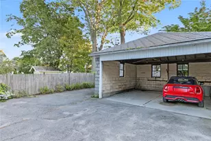 169 10th St, Providence, RI 02906 - Photo 34