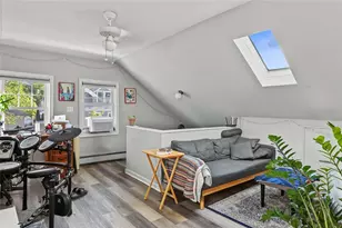 169 10th St, Providence, RI 02906 - Photo 22