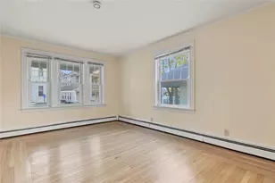 169 10th St, Providence, RI 02906 - Photo 4