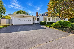 11 Hemlock Dr, Johnston, RI 02919 - Photo 1