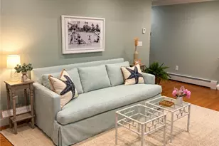70 Carroll Ave, Newport, RI 02840 - Photo 4