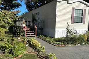 29 Park Ln, Coventry, RI 02816 - Photo 1