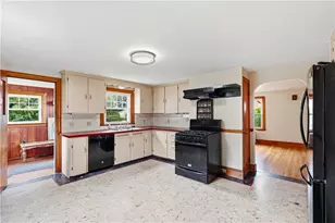 281 Market St, Warren, RI 02885 - Photo 12
