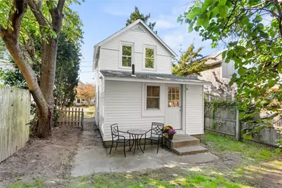31 Blanding Avenue, Barrington, RI 02806 - Photo 18