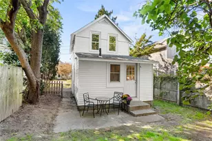 31 Blanding Ave, Barrington, RI 02806 - Photo 18