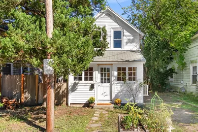31 Blanding Avenue, Barrington, RI 02806 - Photo 2