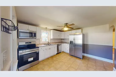 890 Cottage Street, Pawtucket, RI 02861 - Photo 6