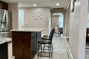 60 Hendrick St, Providence, RI 02908 - Photo 4