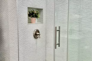 60 Hendrick St, Providence, RI 02908 - Photo 12