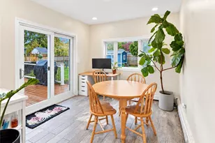 329 Maple St, Warwick, RI 02888 - Photo 10
