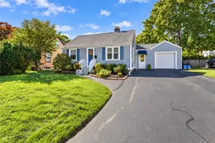 329 Maple St, Warwick, RI 02888 - Photo 32