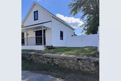 82 Middle Street, East Providence, RI 02915 - Photo 2