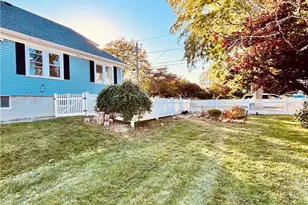 130 N County St, East Providence, RI 02914 - Photo 6