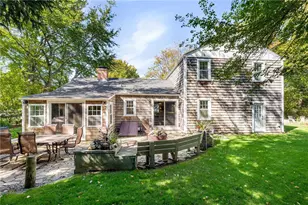 46 Channing Rd, Narragansett, RI 02882 - Photo 4