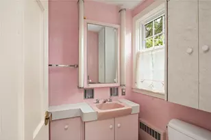 176 Cole Ave, Providence, RI 02906 - Photo 32