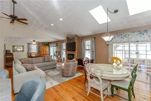 15 Primrose Dr, Cranston, RI 02921 - Photo 4