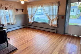 22 Lorraine Ave, Coventry, RI 02816 - Photo 4