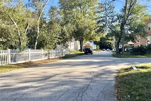46 Errol St, Warwick, RI 02888 - Photo 6