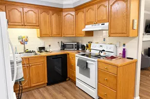 583 Pocasset Ct, Warwick, RI 02886 - Photo 8