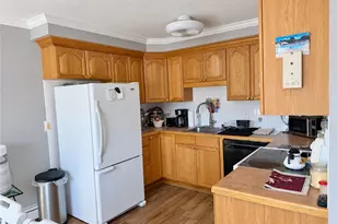 583 Pocasset Ct, Warwick, RI 02886 - Photo 4