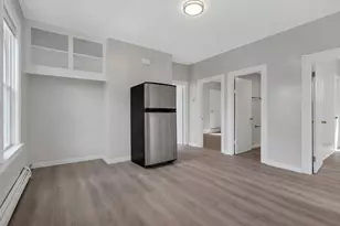 96 Centre St, Pawtucket, RI 02860 - Photo 4