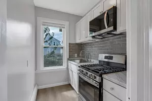 96 Centre St, Pawtucket, RI 02860 - Photo 1