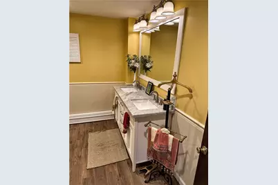 1502 Mendon Road, Woonsocket, RI 02895 - Photo 16