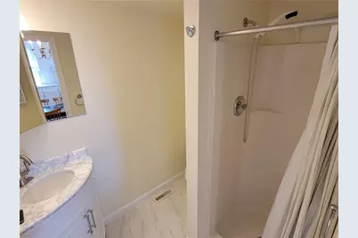 152 Tuckerman Avenue #16, Middletown, RI 02842 - Photo 30