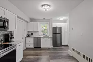 130 Elmgrove Ave, Providence, RI 02906 - Photo 4