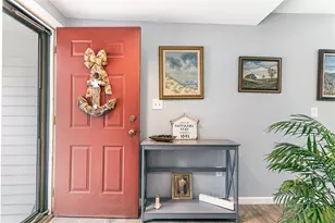 18 Acorn Ct, South Kingstown, RI 02879 - Photo 4