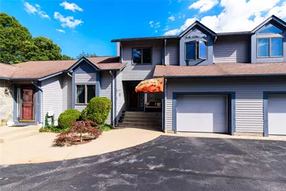 18 Acorn Court #F2, South Kingstown, RI 02879 - Photo 1