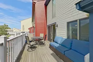 214 Goddard Row, Newport, RI 02840 - Photo 16