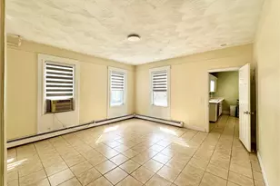 137 Sutton St, Providence, RI 02903 - Photo 34