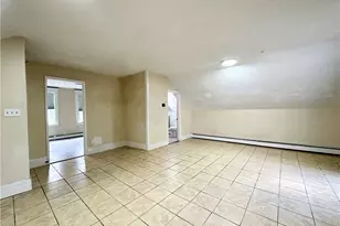 137 Sutton St, Providence, RI 02903 - Photo 12