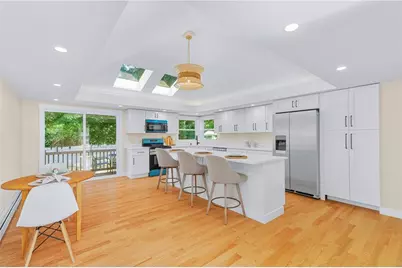 327 Shamrock Drive, Warwick, RI 02886 - Photo 2