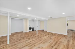 327 Shamrock Dr, Warwick, RI 02886 - Photo 20