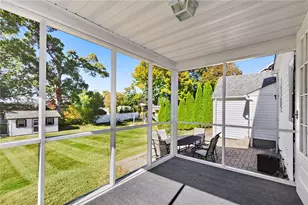 706 High St, Cumberland, RI 02864 - Photo 28