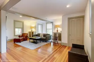 300 Broadway Ave, Newport, RI 02840 - Photo 8