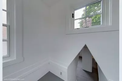 300 Broadway Avenue, Newport, RI 02840 - Photo 30