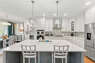 685 Curtis Corner Rd, South Kingstown, RI 02879 - Photo 8