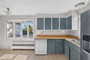 7 Belvedere St, Johnston, RI 02919 - Photo 20