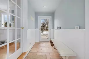 124 Memorial Blvd, Newport, RI 02840 - Photo 20