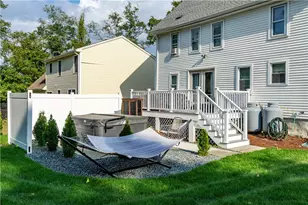 925 Cedar Swamp Rd, Warwick, RI 02886 - Photo 6