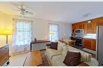 616 Thames Street #3, Newport, RI 02840 - Photo 4
