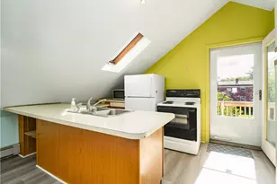 [Address not provided], Warwick, RI 02886 - Photo 6