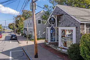 19 Narragansett Ave, Jamestown, RI 02835 - Photo 1