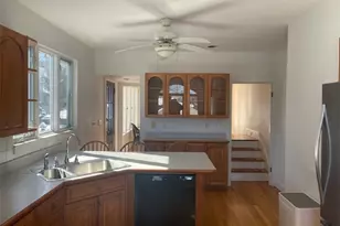 18 Blaisdell Ave, Pawtucket, RI 02860 - Photo 8