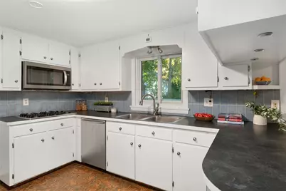 15 Charles Street, Barrington, RI 02806 - Photo 10
