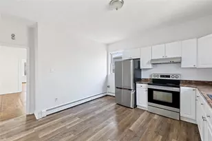 16 Duncan Ave, Providence, RI 02906 - Photo 4