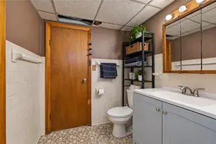 10 Winter St, Pawtucket, RI 02860 - Photo 22